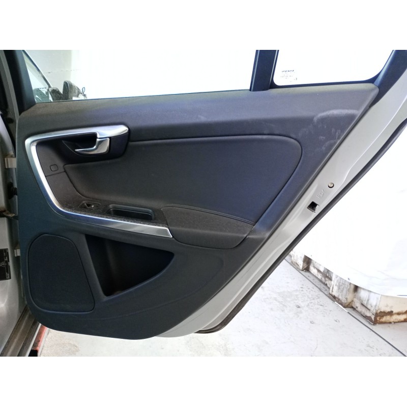 Recambio de guarnecido puerta trasera derecha para volvo s60 ii (134) d3 referencia OEM IAM   