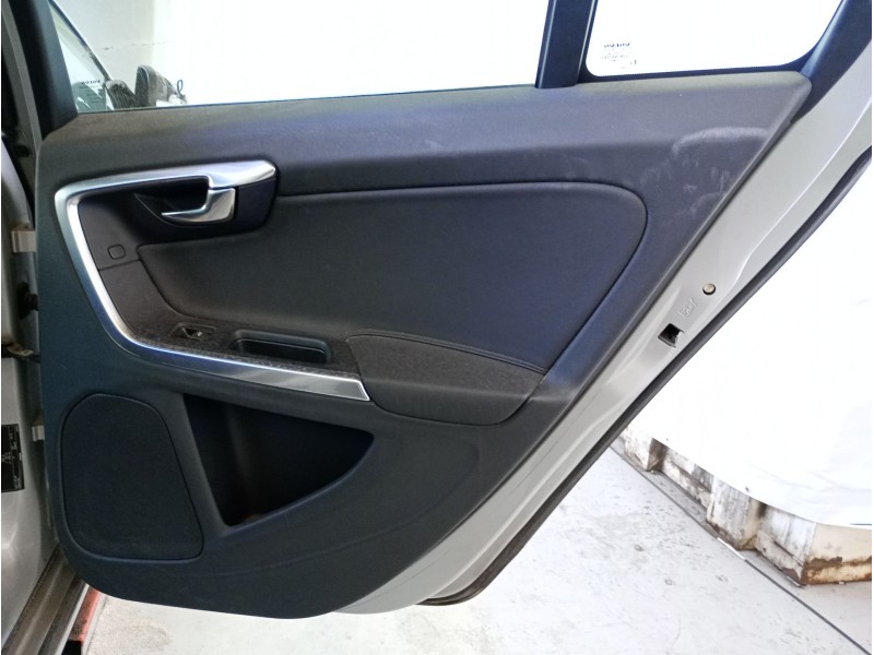 Recambio de guarnecido puerta trasera derecha para volvo s60 ii (134) d3 referencia OEM IAM   