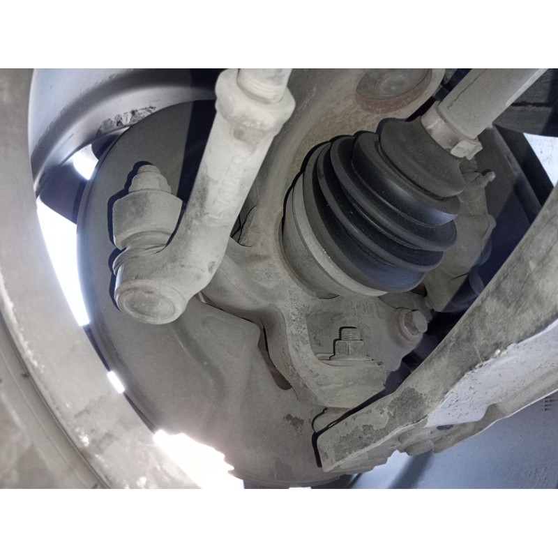 Recambio de mangueta delantera izquierda para volvo s60 ii (134) d3 referencia OEM IAM   