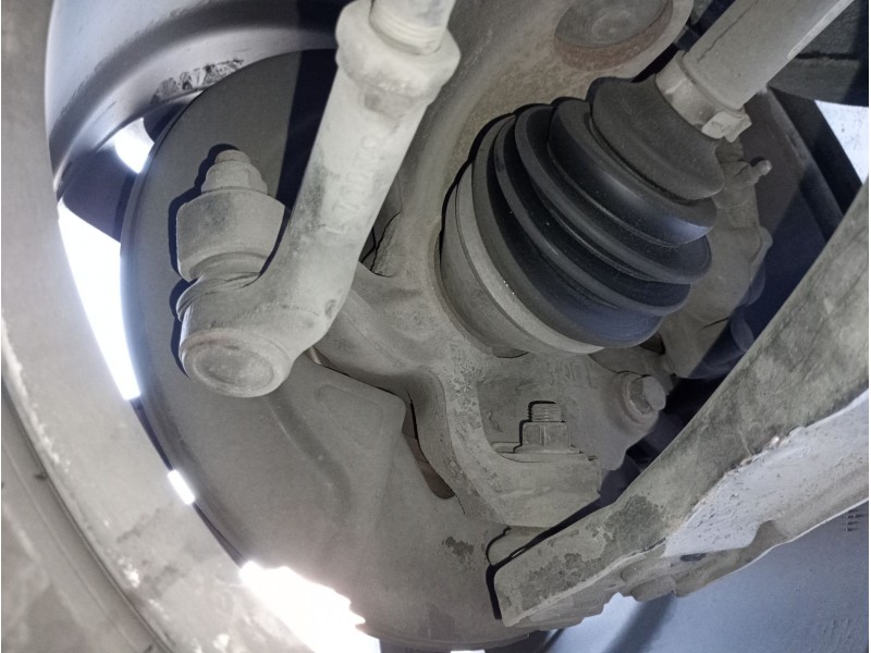 Recambio de mangueta delantera izquierda para volvo s60 ii (134) d3 referencia OEM IAM   