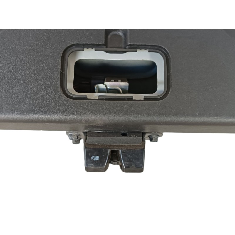 Recambio de porton trasero para kia pro_cee´d emotion referencia OEM IAM COMPLETO  