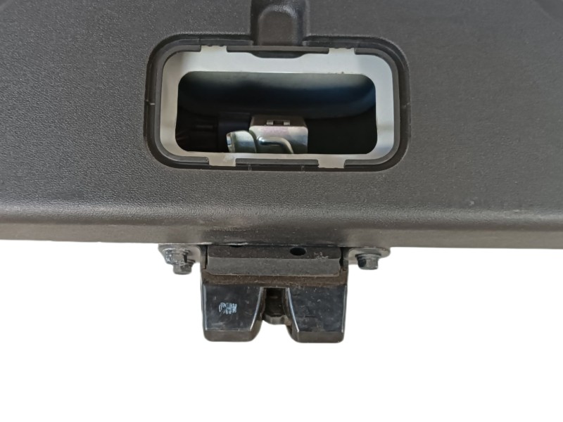 Recambio de porton trasero para kia pro_cee´d emotion referencia OEM IAM COMPLETO  