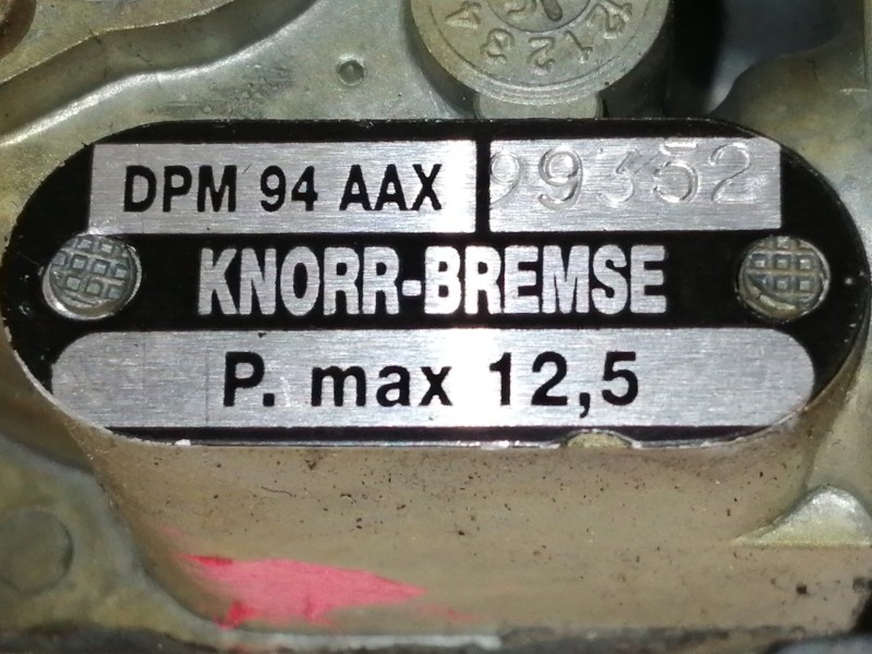 Recambio de palanca freno de mano para iveco camion 60e12 lm3c6012 referencia OEM IAM KNORRBREMSE DPM94AAX 