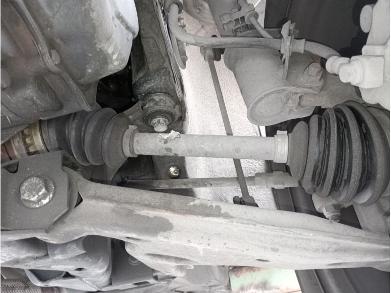 Recambio de transmision delantera izquierda para opel vectra b (j96) 1.6 i 16v (f19) referencia OEM IAM   