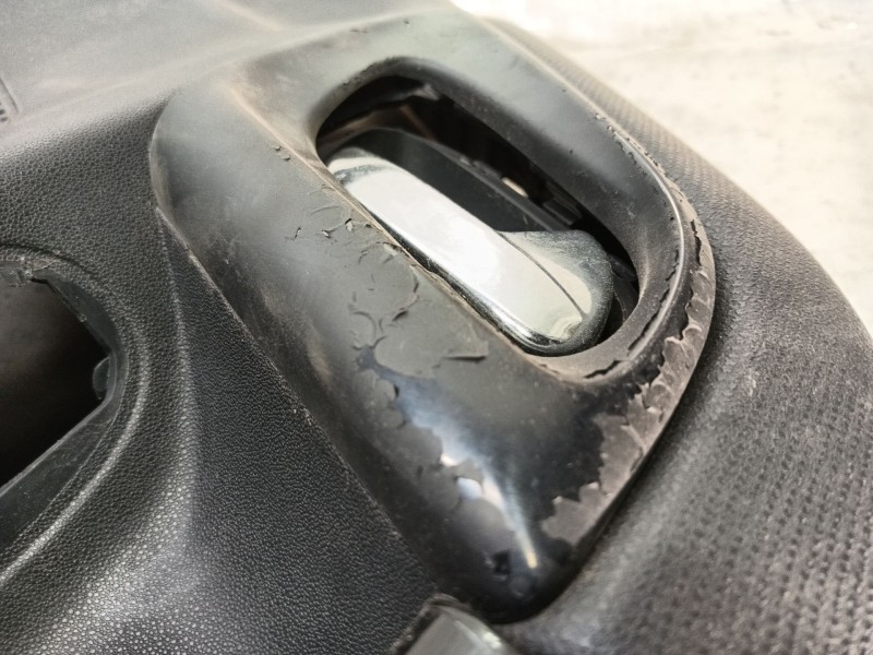 Recambio de guarnecido puerta delantera derecha para citroën c3 selection referencia OEM IAM   