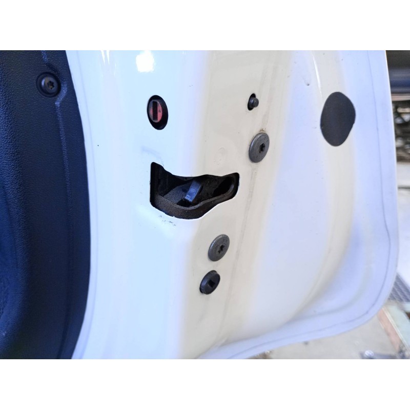 Recambio de cerradura puerta trasera derecha para citroën c3 collection referencia OEM IAM A04997 PSA006249 4102N0069I6