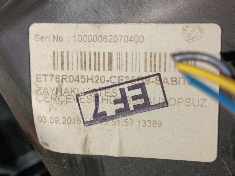 Recambio de apoyabrazos central para ford tourneo courier (c4a) ambiente referencia OEM IAM   