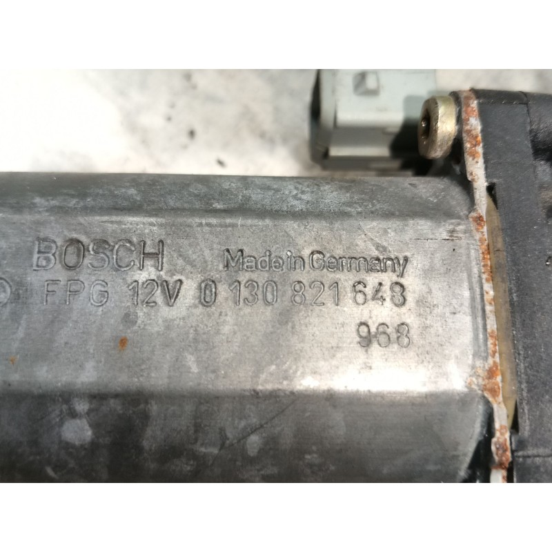 Recambio de elevalunas delantero derecho para peugeot 306 (7b, n3, n5) 1.9 d referencia OEM IAM 0130821648  