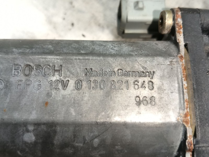 Recambio de elevalunas delantero derecho para peugeot 306 (7b, n3, n5) 1.9 d referencia OEM IAM 0130821648  