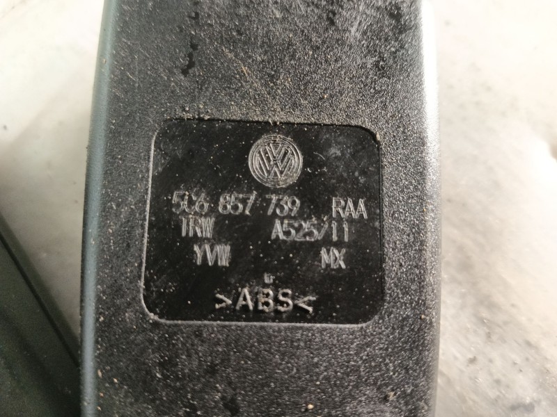 Recambio de enganche cinturon trasero central para volkswagen jetta iv (162, 163, av3, av2) 1.6 tdi referencia OEM IAM  5C685773