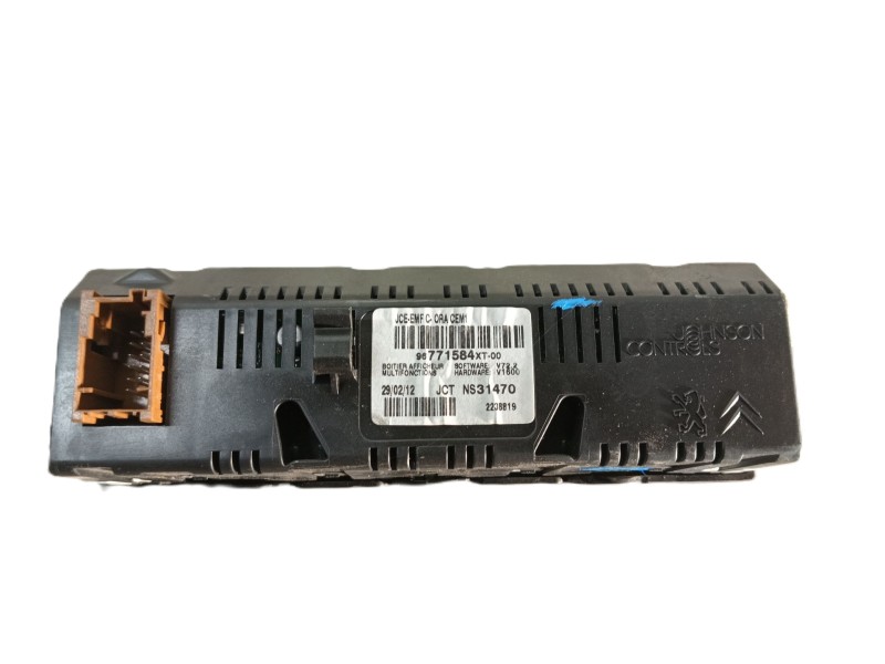 Recambio de pantalla multifuncion para citroën c3 selection referencia OEM IAM NS31470 96771584XT 2238819