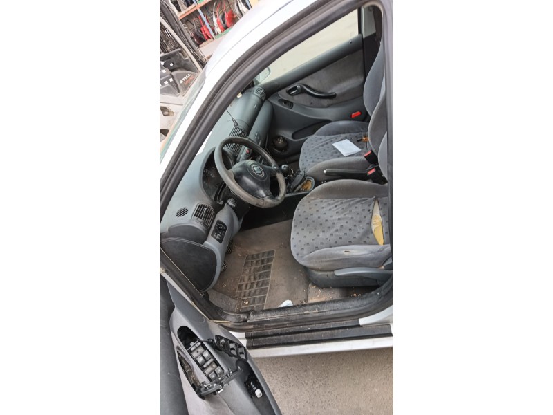seat toledo ii (1m2) del año 2000