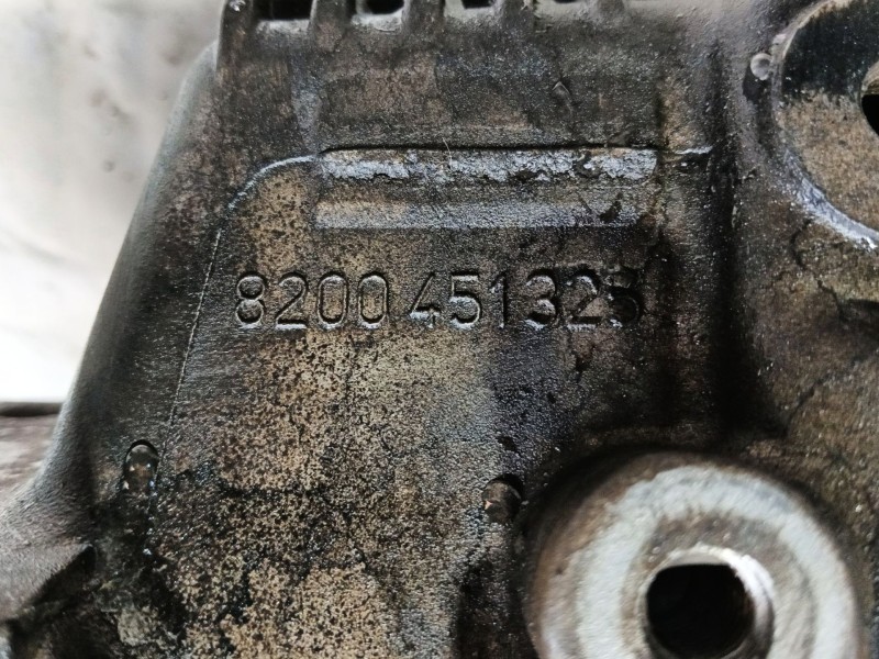 Recambio de carter para dacia duster sl audacia 4x2 referencia OEM IAM 8200451325  