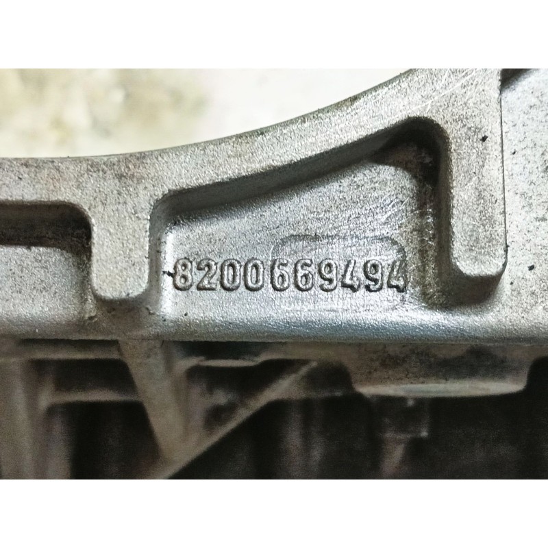 Recambio de soporte alternador para dacia duster sl audacia 4x2 referencia OEM IAM 8200669494  