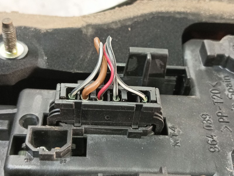 Recambio de piloto trasero izquierdo para seat ibiza ii (6k1) 1.4 i referencia OEM IAM 0  