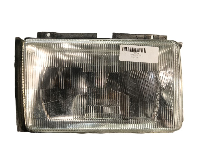 Recambio de faro derecho para seat 131 referencia OEM IAM   