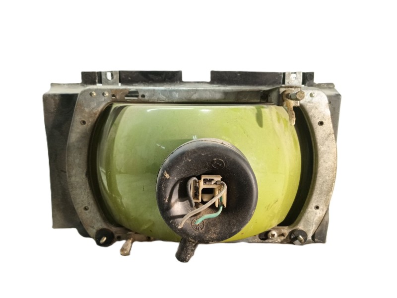 Recambio de faro derecho para seat 131 referencia OEM IAM   