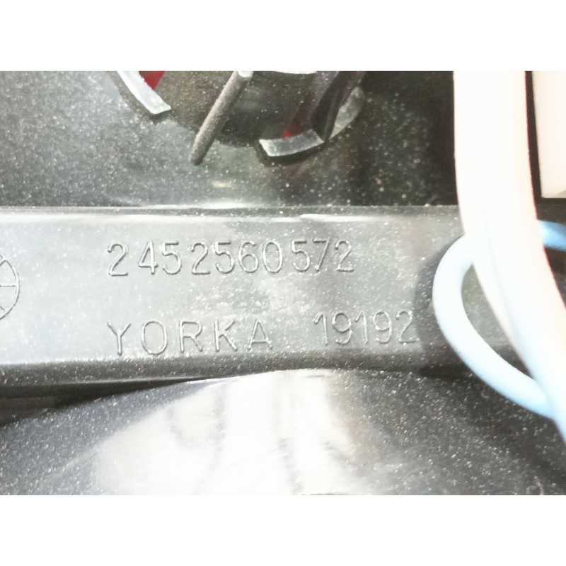 Recambio de piloto trasero derecho para seat 131 referencia OEM IAM   