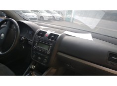 volkswagen golf v (1k1) del año 2006 2