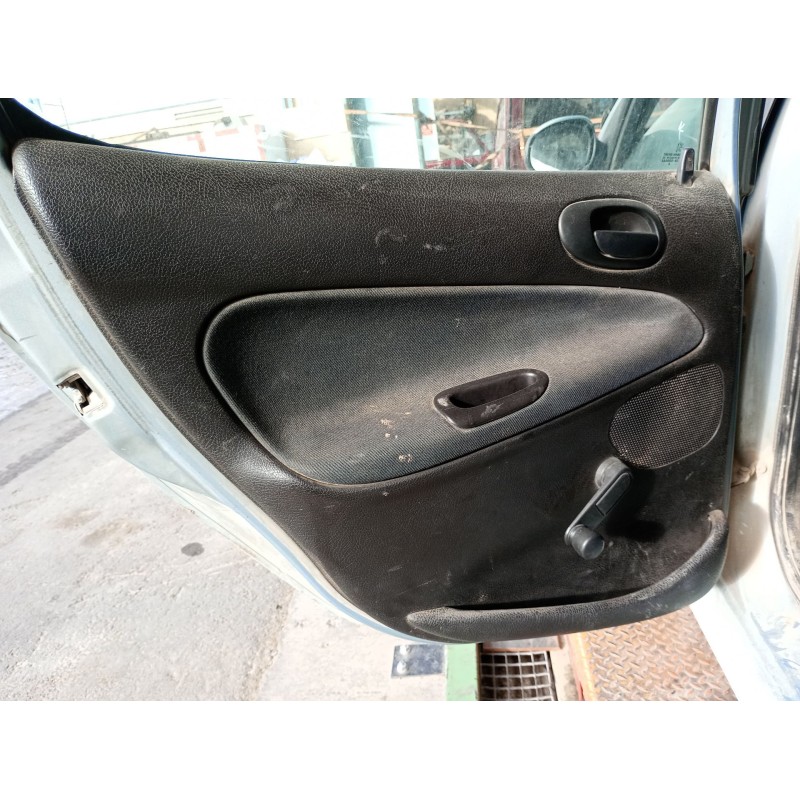 Recambio de guarnecido puerta trasera izquierda para peugeot 206 hatchback (2a/c) 1.4 hdi eco 70 referencia OEM IAM   