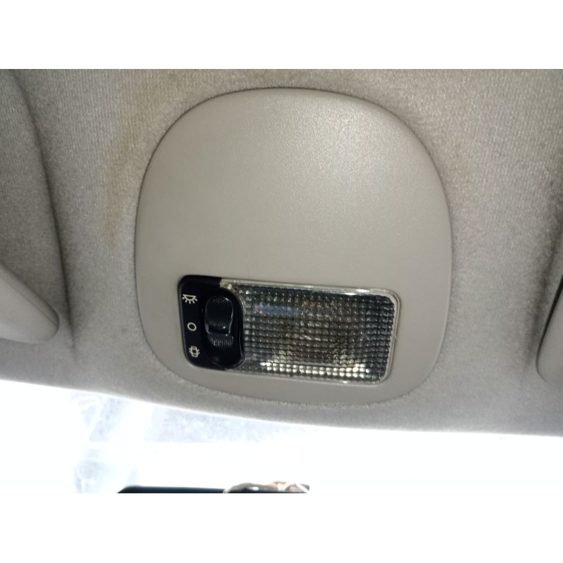 Recambio de luz interior para peugeot 206 hatchback (2a/c) 1.4 hdi eco 70 referencia OEM IAM   