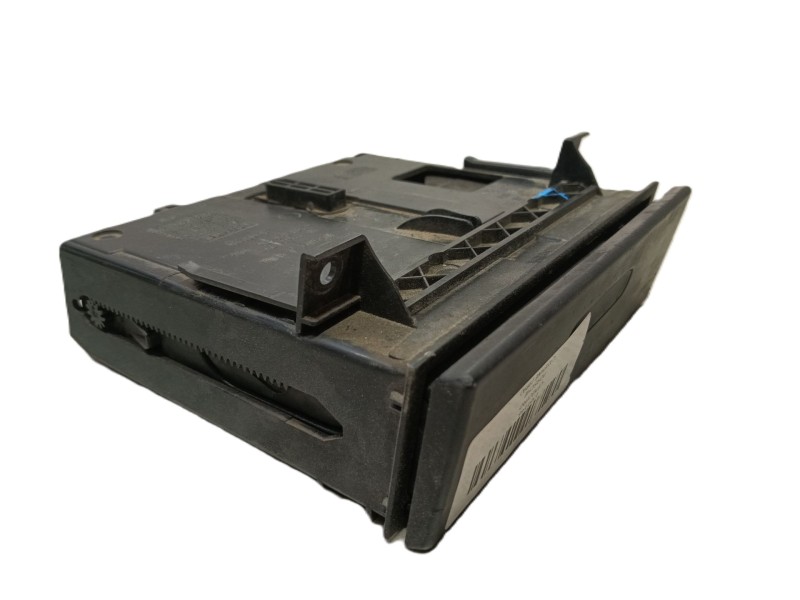 Recambio de cenicero para porsche cayenne (9pa) s 4.5 referencia OEM IAM   