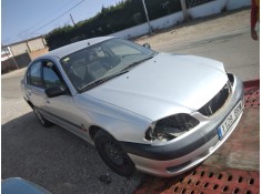 TOYOTA AVENSIS BERLINA (T 22)