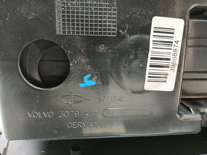 Recambio de apoyabrazos central para volvo s60 ii (134) d3 referencia OEM IAM 30791394 39803369 30791467