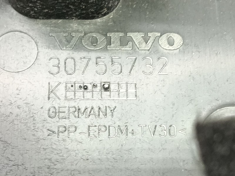 Recambio de apoyabrazos central para volvo s60 ii (134) d3 referencia OEM IAM 30791394 39803369 30791467