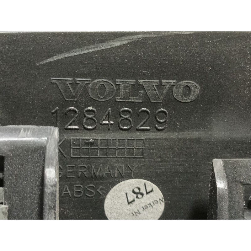 Recambio de apoyabrazos central para volvo s60 ii (134) d3 referencia OEM IAM 30791394 39803369 30791467