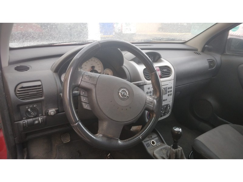 opel corsa c (x01) del año 2005