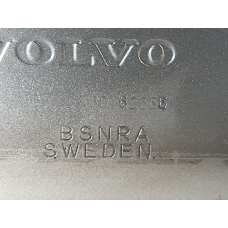 Recambio de puerta trasera derecha para volvo s60 ii (134) d3 referencia OEM IAM 30762666  