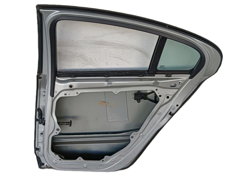 Recambio de puerta trasera derecha para volvo s60 ii (134) d3 referencia OEM IAM 30762666  