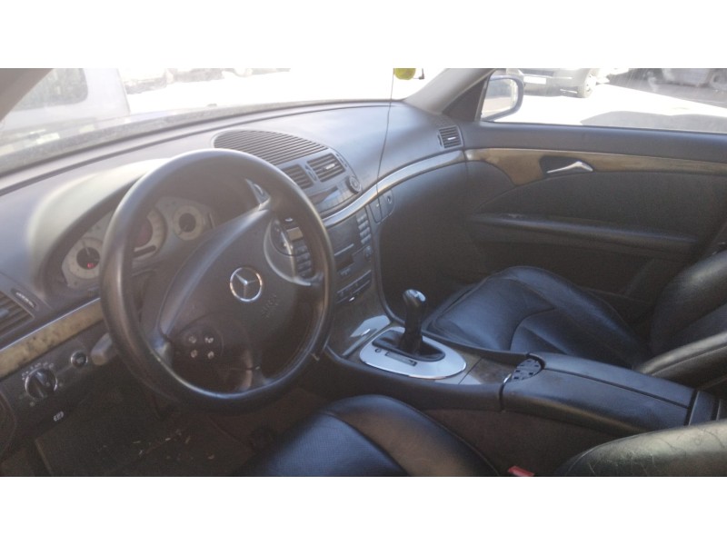 mercedes-benz clase e (w211) del año 2005