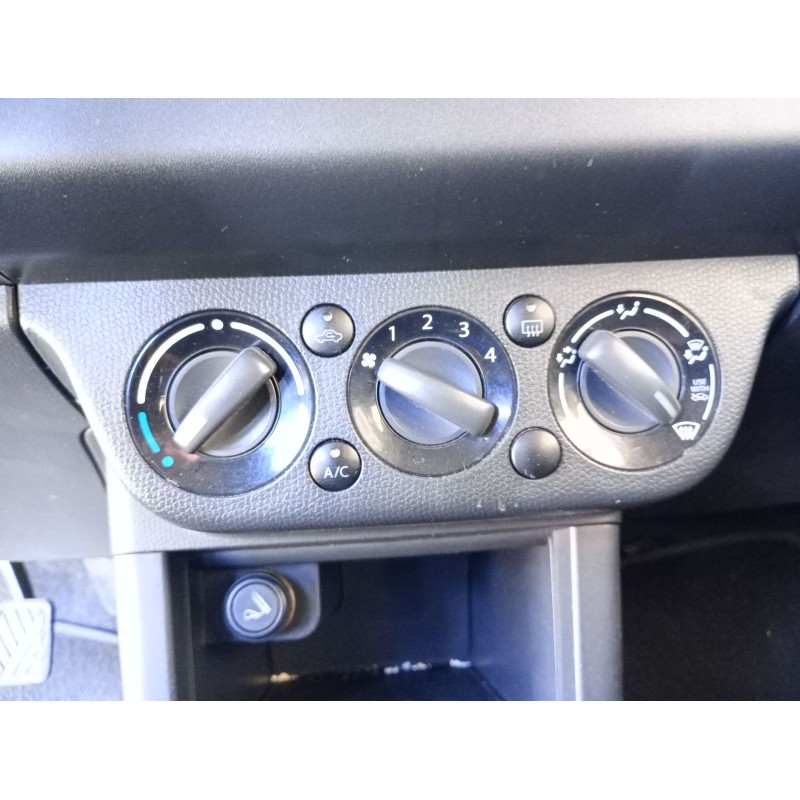 Recambio de mando calefaccion / aire acondicionado para suzuki swift iii (mz, ez) 1.3 ddis (rs 413d) referencia OEM IAM   