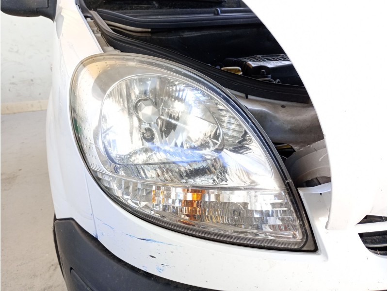 Recambio de faro derecho para nissan kubistar furgoneta (x76) 1.5 dci referencia OEM IAM   