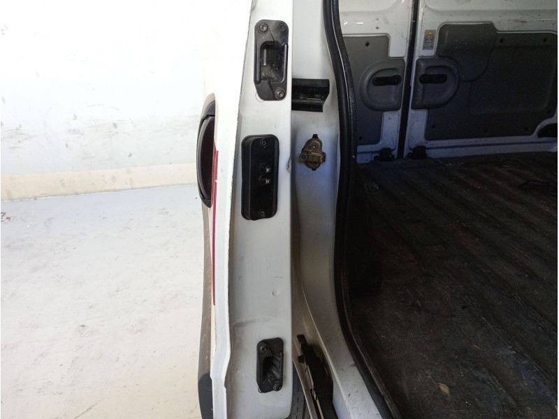 Recambio de cerradura puerta lateral derecha para nissan kubistar furgoneta (x76) 1.5 dci referencia OEM IAM   