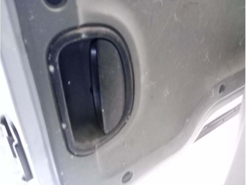 Recambio de cerradura puerta lateral derecha para nissan kubistar furgoneta (x76) 1.5 dci referencia OEM IAM   