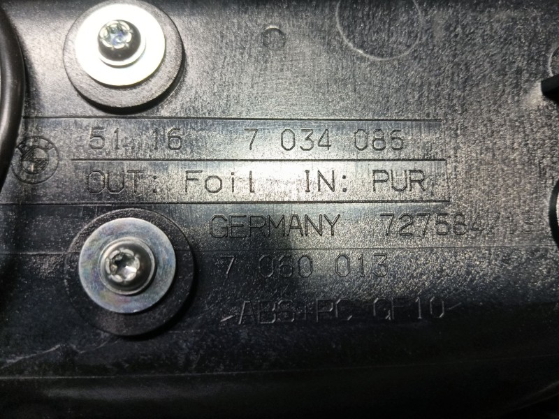 Recambio de apoyabrazos central para bmw 5 (e60) 530 i referencia OEM IAM 72758413 51167034086 7060013