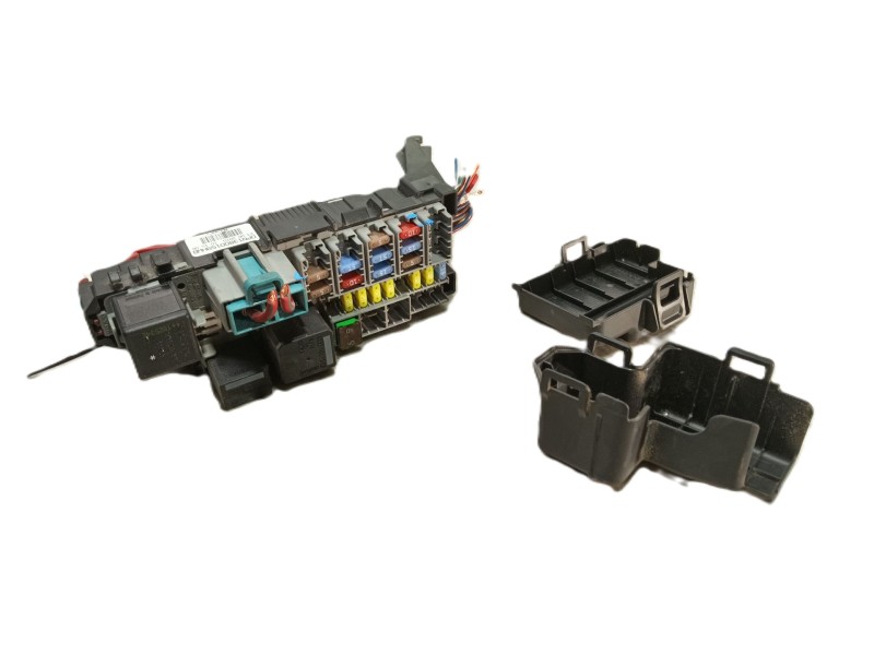 Recambio de caja reles / fusibles para volvo s60 ii (134) d3 referencia OEM IAM   