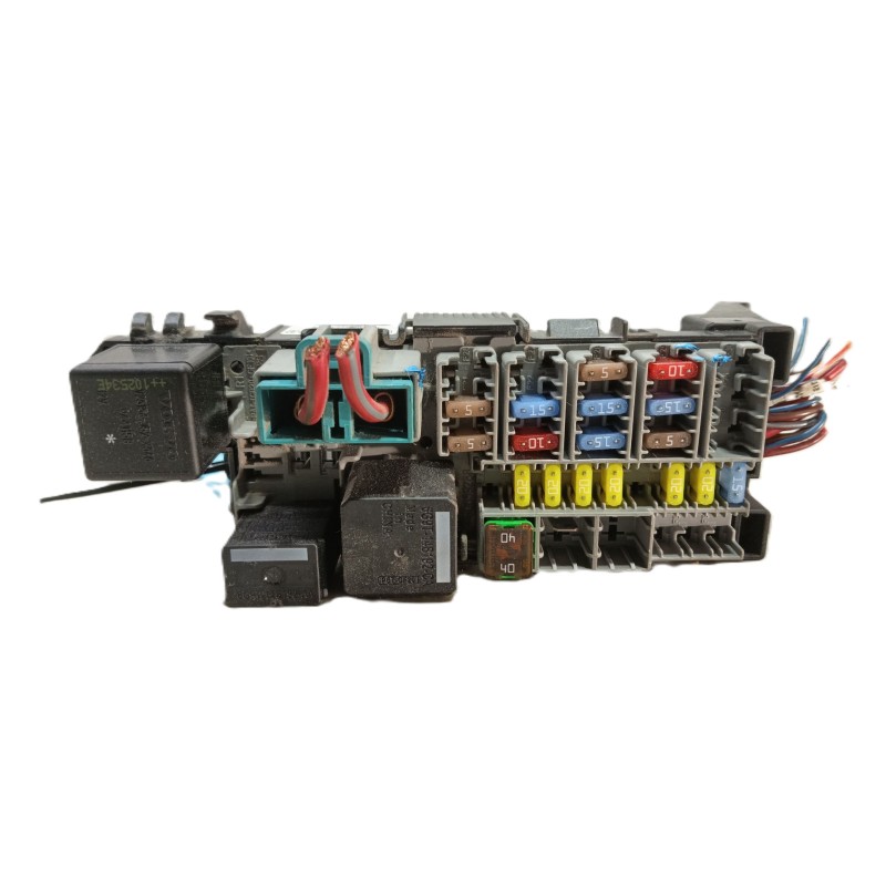 Recambio de caja reles / fusibles para volvo s60 ii (134) d3 referencia OEM IAM   