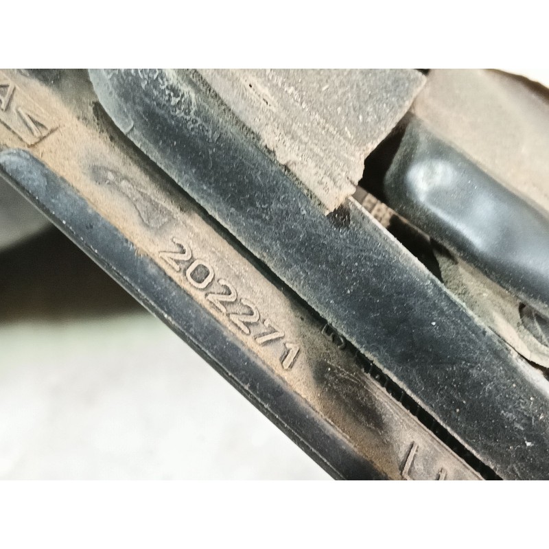 Recambio de retrovisor izquierdo para volkswagen polo berlina (6n1) básico referencia OEM IAM   