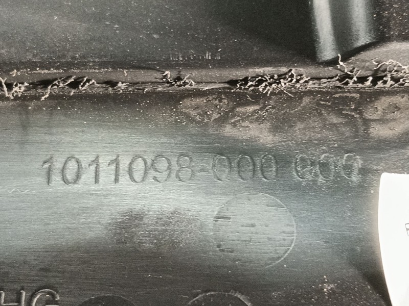 Recambio de apoyabrazos central para renault fluence z.e. dynamique referencia OEM IAM   