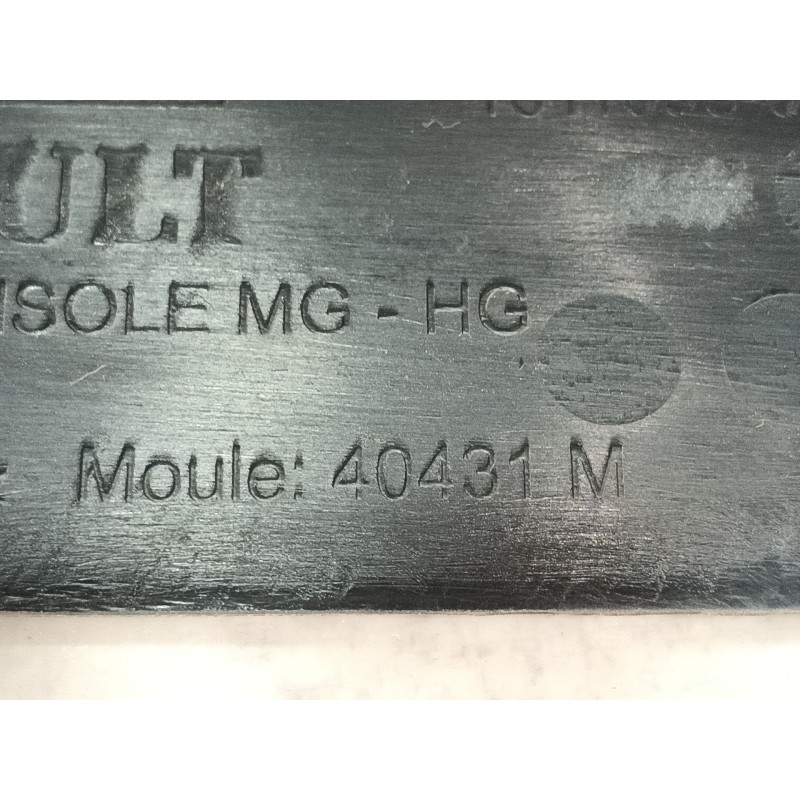 Recambio de apoyabrazos central para renault fluence z.e. dynamique referencia OEM IAM   