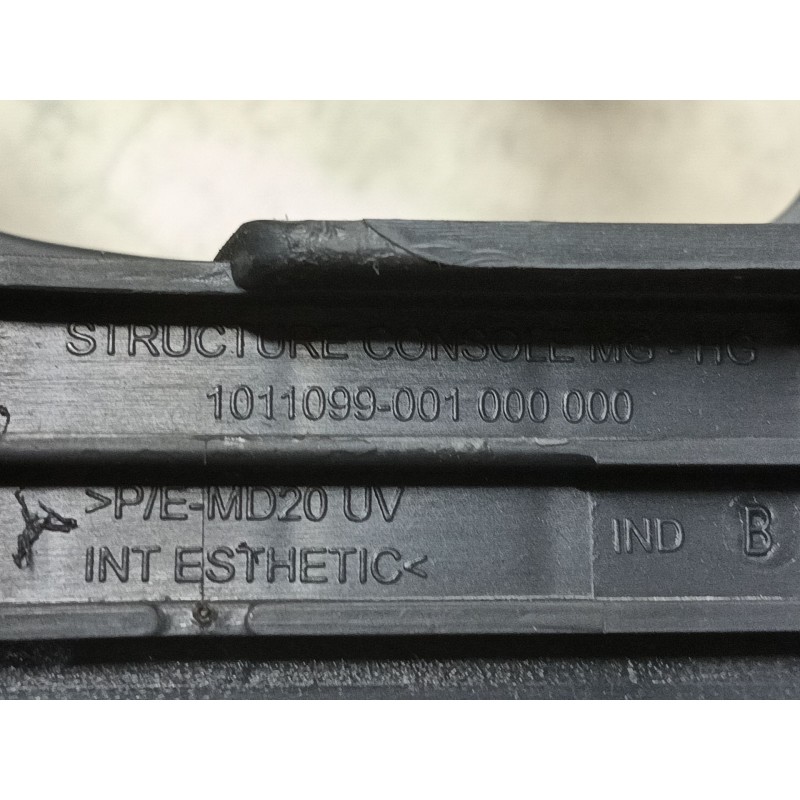 Recambio de apoyabrazos central para renault fluence z.e. dynamique referencia OEM IAM   