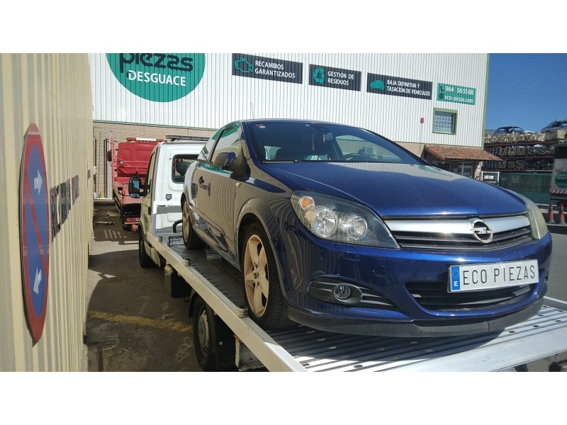 opel astra h gtc (a04) del año 2005