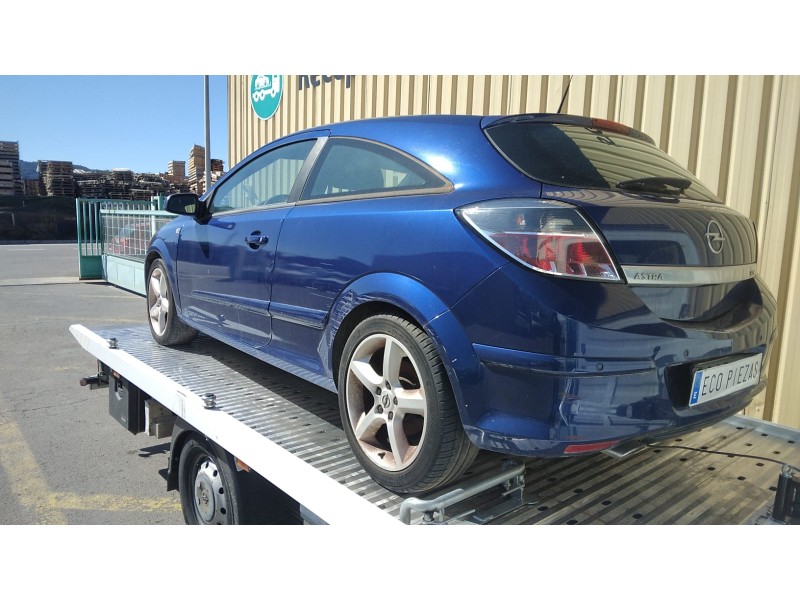 opel astra h gtc (a04) del año 2005