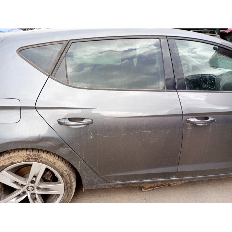 Recambio de puerta trasera derecha para seat leon (5f1) 1.4 tsi referencia OEM IAM 5F4833056  