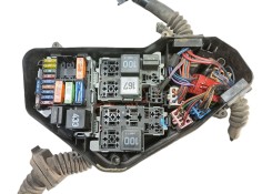 Recambio de caja reles / fusibles para porsche cayenne (9pa) s 4.5 referencia OEM IAM    2