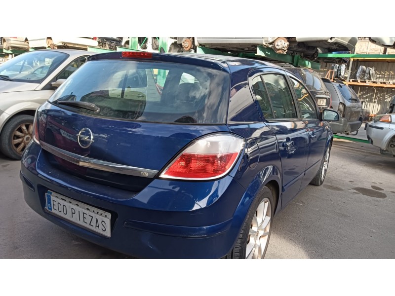 opel astra h (a04) del año 2004